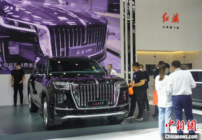 图为车展现场。　刘鹏 摄