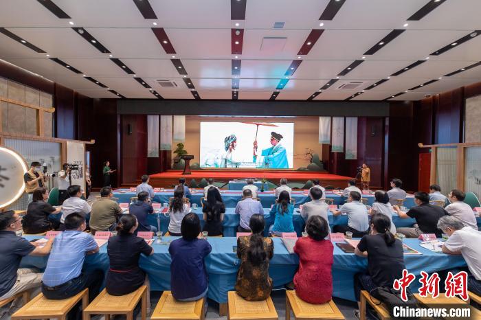 杭州三大世界文化遗产国际传播系列片之《在西湖遇见爱》。　杭州西湖西溪管委会供图