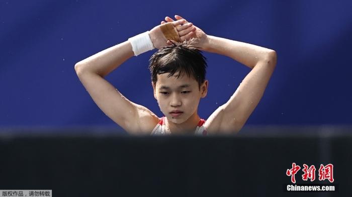8月5日，东京奥运会女子10米跳台决赛，年仅14岁的全红婵在比赛中三次跳出满分动作，凭借优异的发挥夺得金牌。全红婵也是本届奥运会中国代表团年龄最小的运动员。